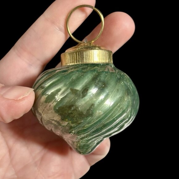 Kugel Style Glass Christmas Ornaments 2.5" Aqua Blue Hobnail Ribbed Lot of 8 - Picture 3 of 7